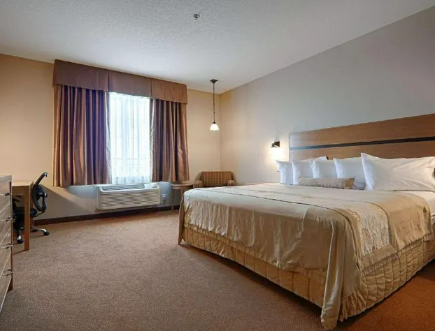 Best Western Plus Chateau Inn Sylvan Lake hotel detail image 3