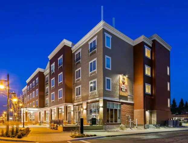 Best Western Plus Chateau Inn Sylvan Lake hotel detail image 1