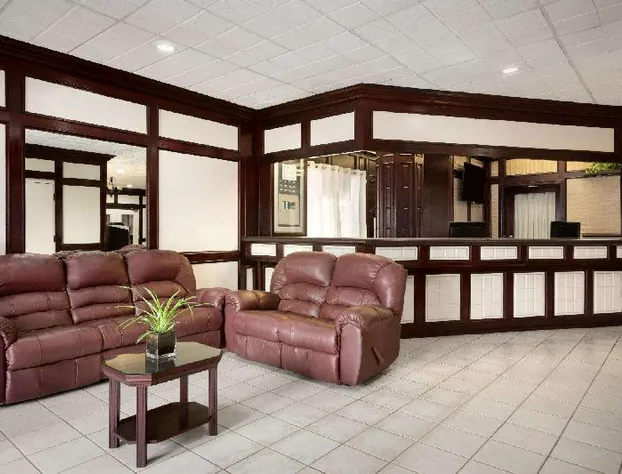 Travelodge by Wyndham Whitecourt hotel detail image 1