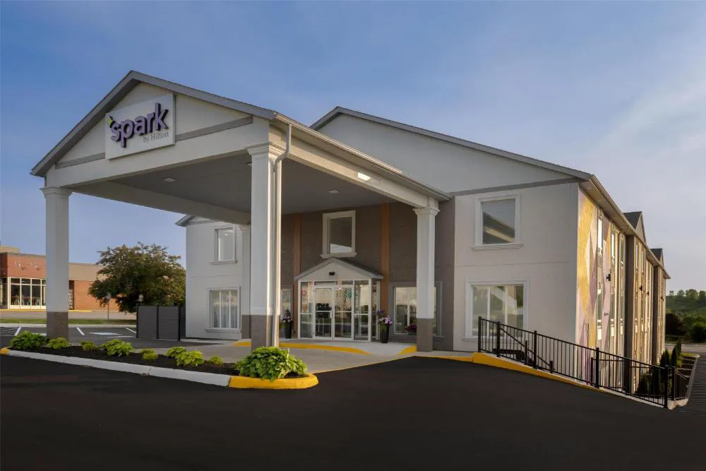 Spark by Hilton Woodstock hotel hero