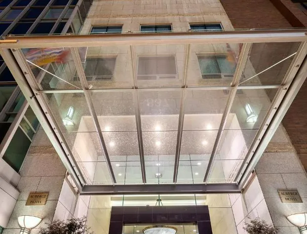 Auberge Vancouver Hotel hotel detail image 2