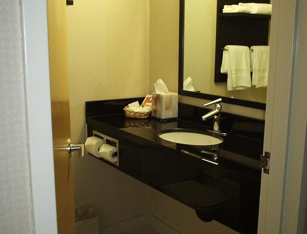 Park Inn And Suites By Radisson Vancouver, BC hotel detail image 3