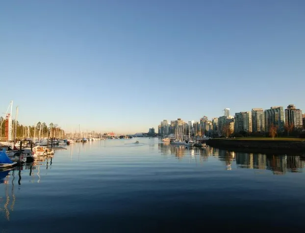 Rosellen Suites At Stanley Park hotel detail image 4