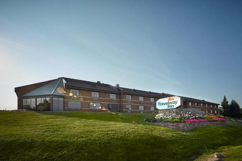 Travelway Inn Sudbury hotel hero