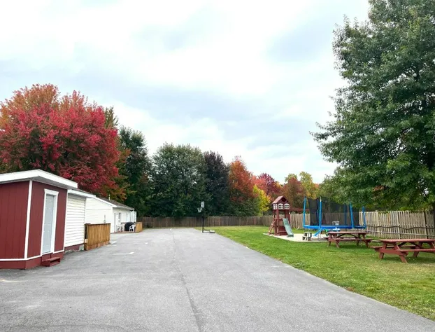 Lakeshore Suites hotel detail image 4