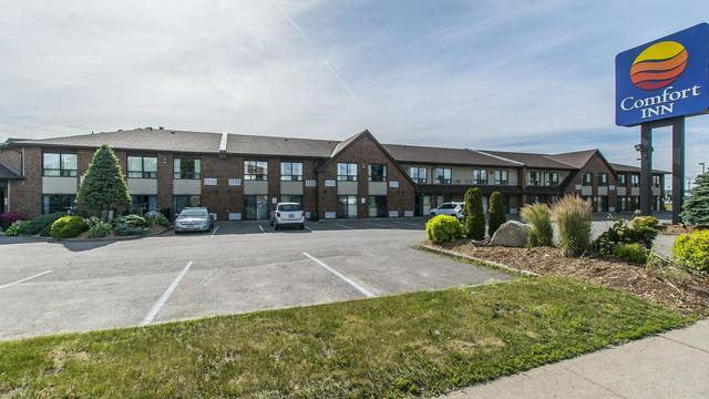 Comfort Inn Sault Ste. Marie - Canada hotel detail image 1