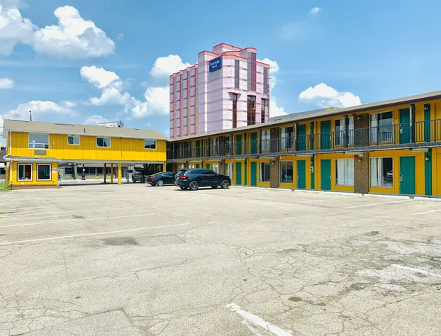 Niagara's Best Inn hotel detail image 2