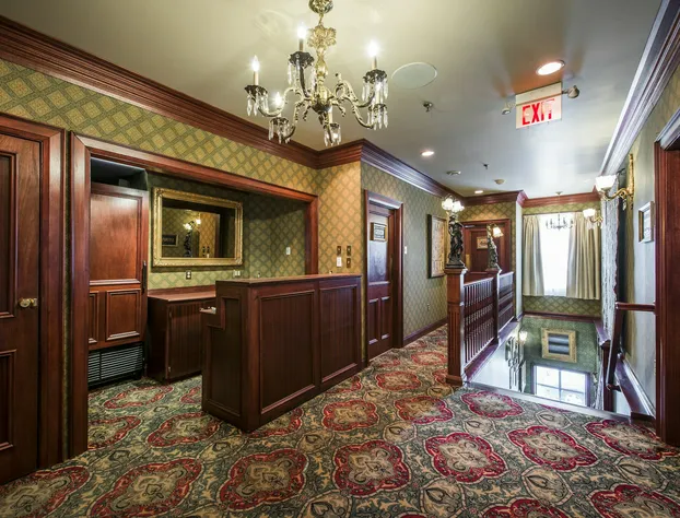 The Guv’nor hotel detail image 3