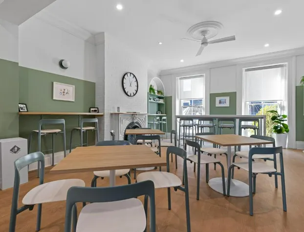 HI Halifax Heritage House - Hostel hotel detail image 4