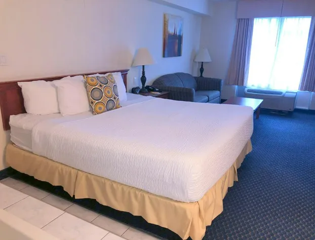 Days Inn & Suites by Wyndham Niagara Falls Centre St. By the Falls hotel detail image 4