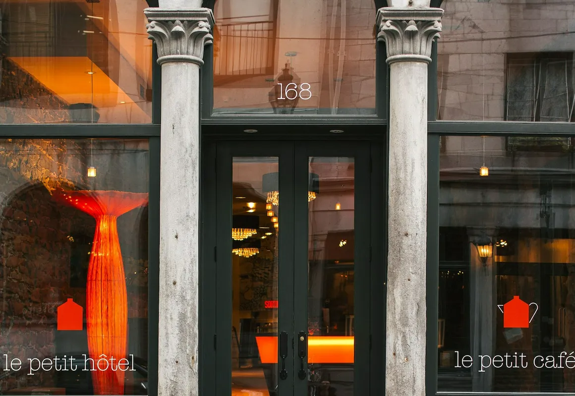 Le Petit Hotel Vieux-Montreal - Saint-Paul hotel hero