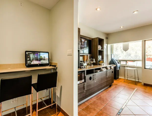 Olux Hotel Motel & Suites hotel detail image 2