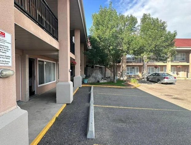 Econo Lodge Lethbridge hotel detail image 2