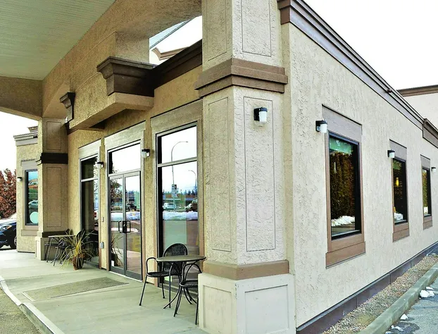 Super 8 by Wyndham Kelowna BC hotel detail image 1