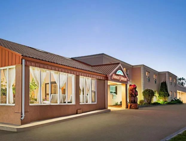 Howard Johnson by Wyndham Gravenhurst hotel detail image 2