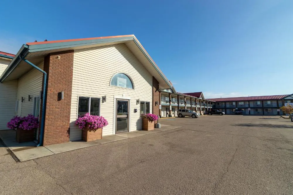 Rusty's BCMInns Fort McMurray hotel hero