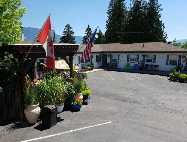 Creston Valley Motel hotel detail image 2