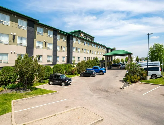 Sandman Hotel Calgary Airport hotel detail image 1