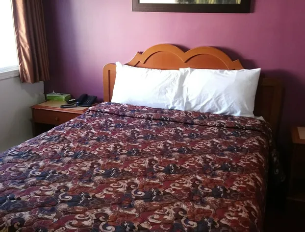 Relax Inn Collingwood hotel detail image 4