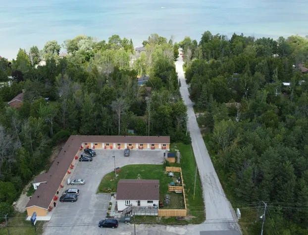 Relax Inn Collingwood hotel detail image 1