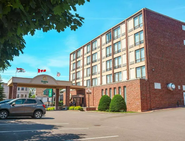 Quality Inn & Suites Downtown hotel detail image 1