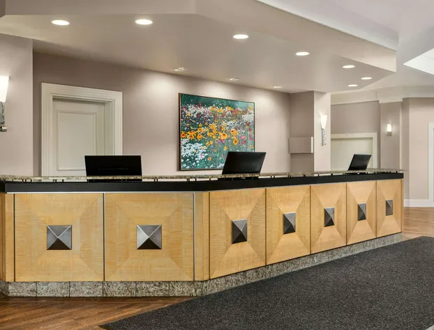 Royal Hotel Calgary, Trademark Collection by Wyndham hotel detail image 3