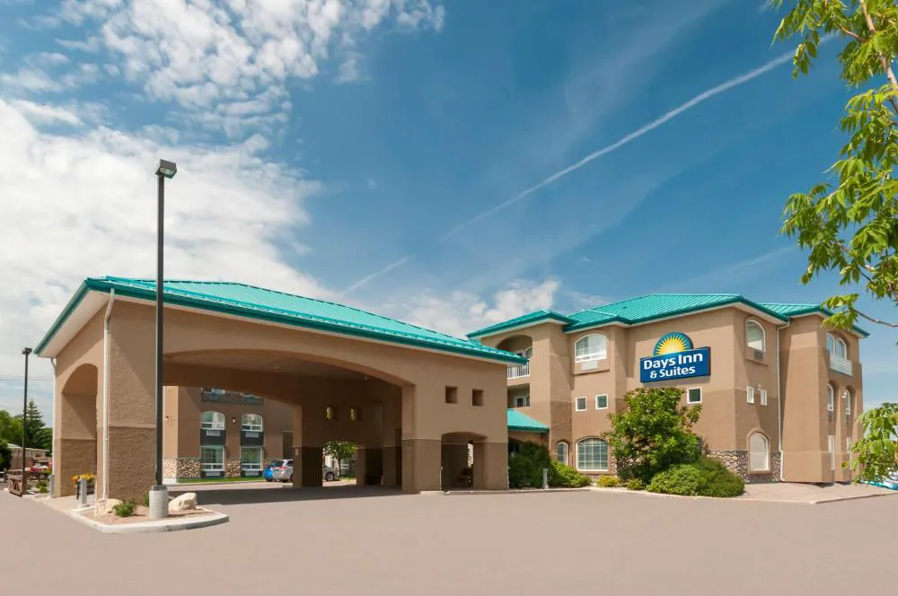Days Inn & Suites by Wyndham Brandon hotel hero