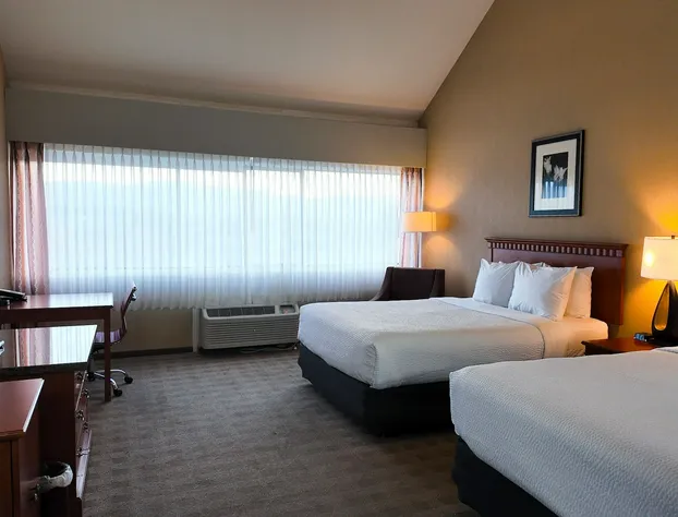 Ramada Hotel & Conference Center by Wyndham Kelowna hotel detail image 3