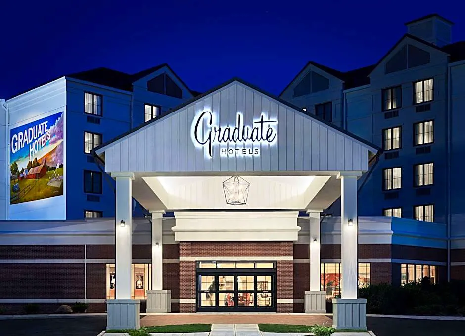 Graduate by Hilton Storrs hotel hero