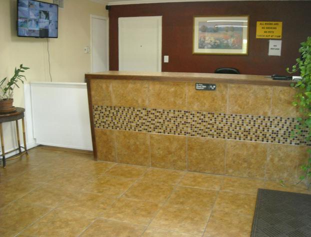 Bastrop Inn hotel detail image 4