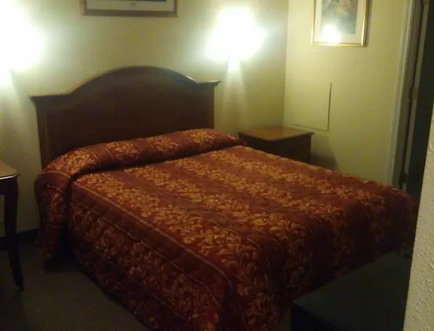 Country Regency Inn & Suites hotel detail image 1