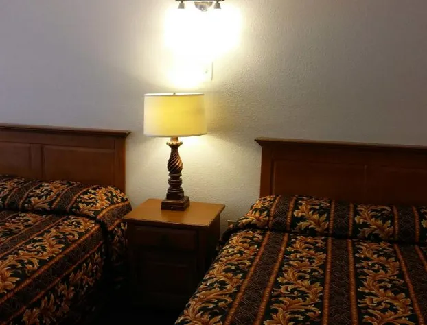 Country Regency Inn & Suites hotel detail image 3