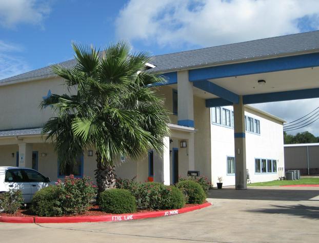 Scottish Inn and Suites hotel detail image 2