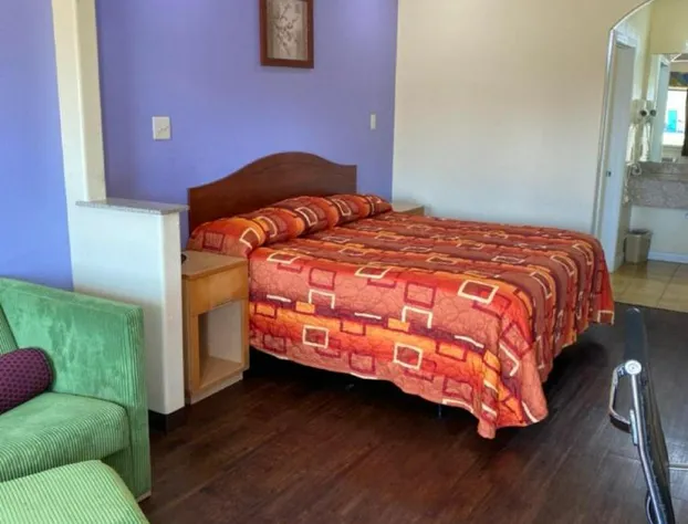 Scottish Inn and Suites hotel detail image 4