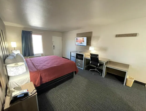 Excellent Inn & Suites hotel detail image 1