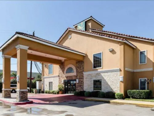 Baymont by Wyndham Houston North hotel detail image 1