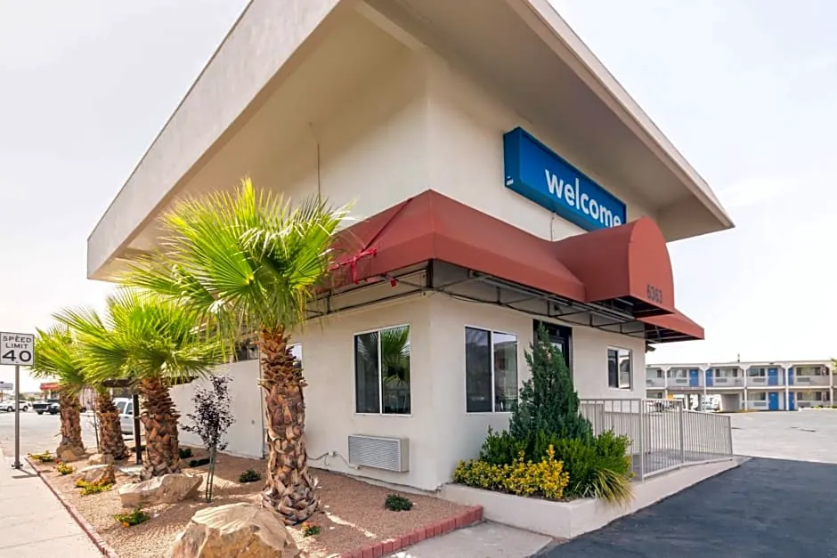 Motel 6 El Paso, TX - Airport - Fort Bliss hotel hero