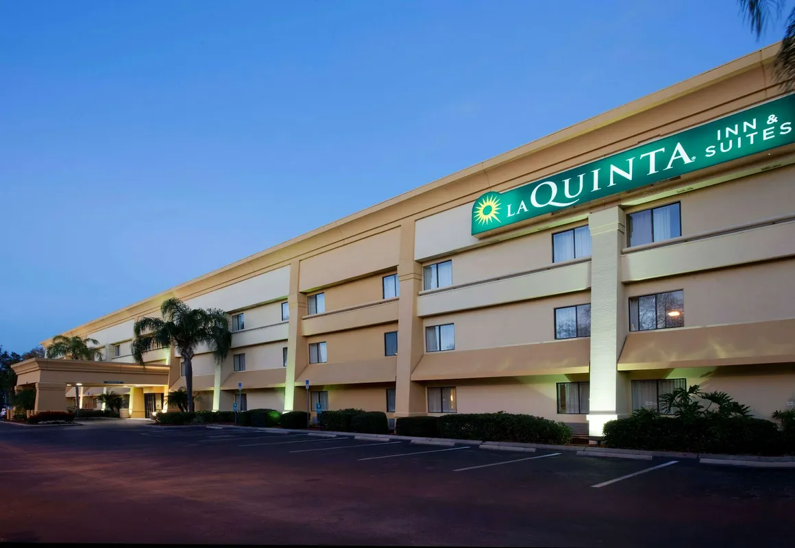 La Quinta Inn & Suites by Wyndham Tampa Fairgrounds - Casino hotel hero