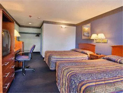 Super 8 by Wyndham Milford/New Haven hotel detail image 4