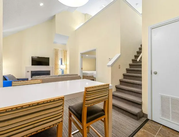 Sonesta ES Suites Atlanta Perimeter Center East hotel detail image 4