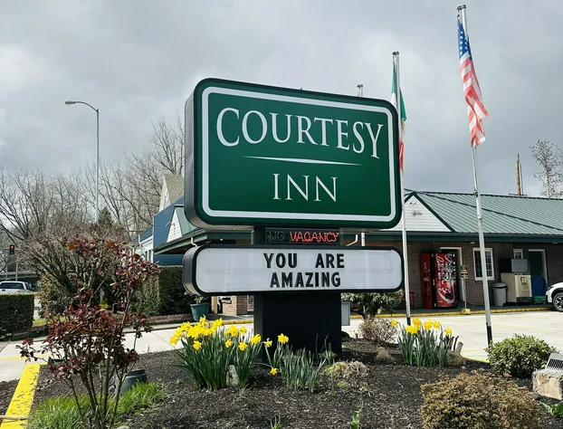 Courtesy Inn Downtown Eugene hotel detail image 1