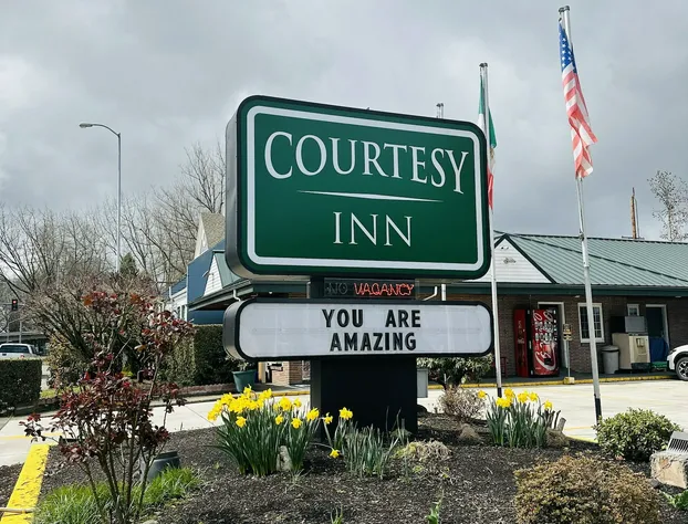 Courtesy Inn Eugene Downtown hotel detail image 1
