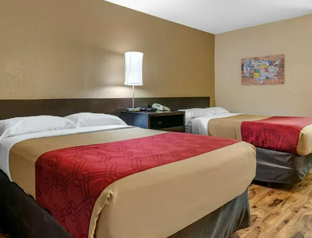 Econo Lodge Sebring hotel detail image 2