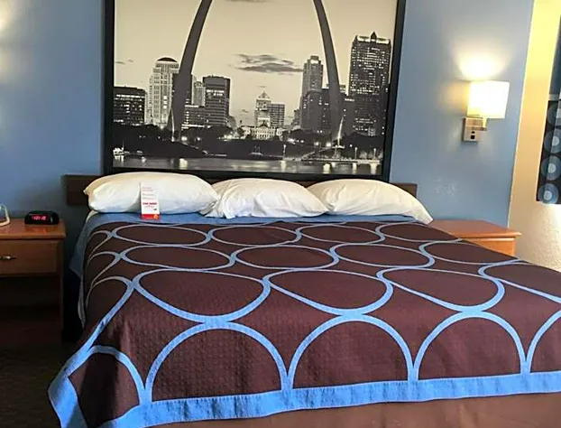 Super 8 by Wyndham Cuba hotel detail image 2