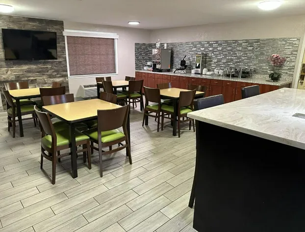 Red Roof Inn & Suites Marysville hotel detail image 4