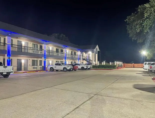 Days Inn by Wyndham Dickinson TX hotel detail image 1