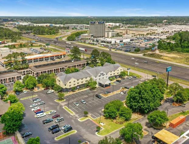 Fairfield Inn & Suites by Marriott Mobile hotel detail image 3