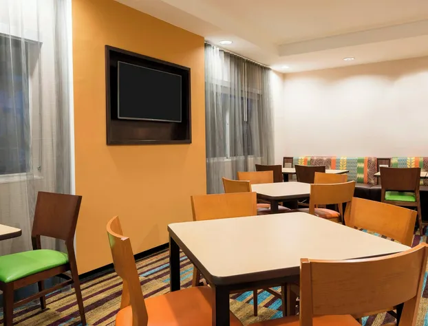 Fairfield Inn & Suites by Marriott Mobile hotel detail image 2