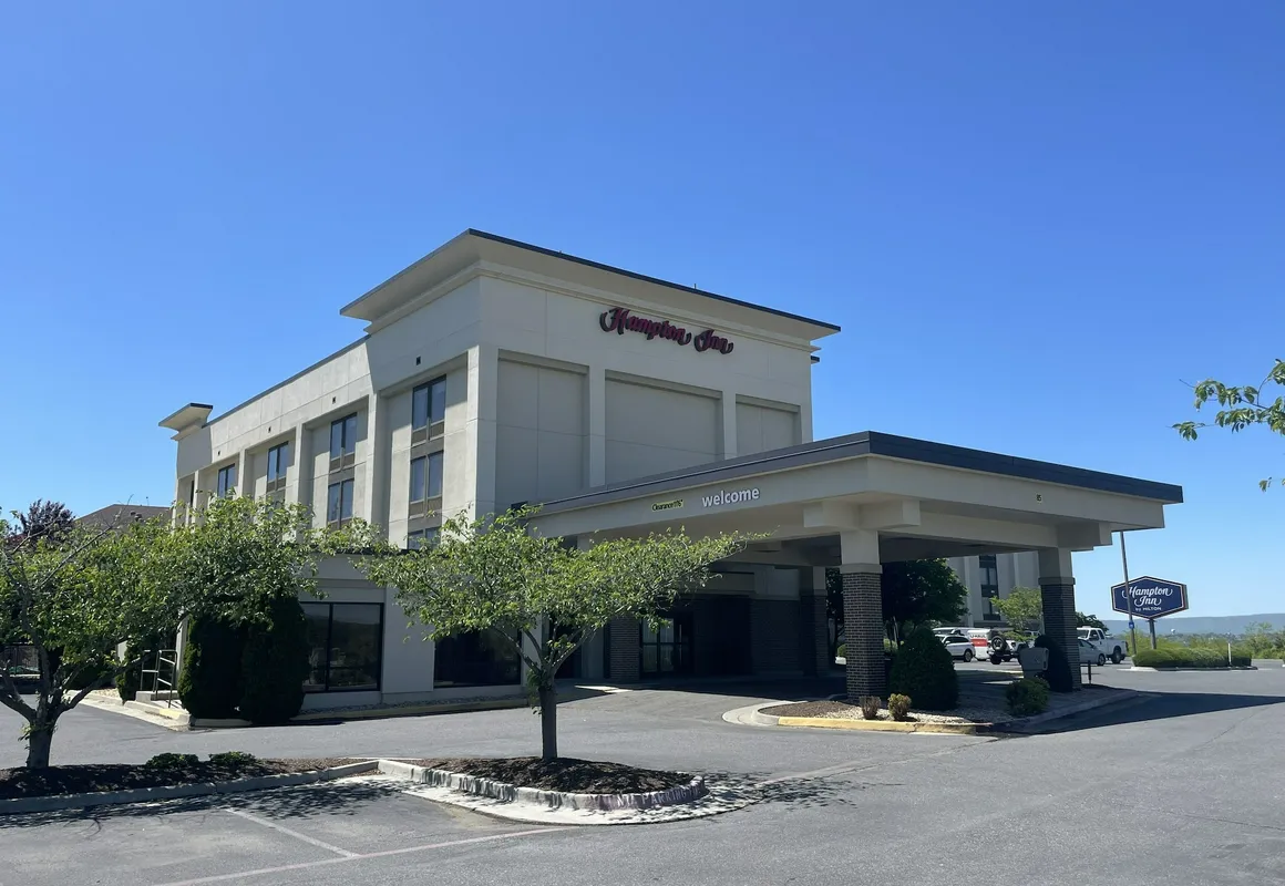 Hampton Inn Harrisonburg - University hotel hero