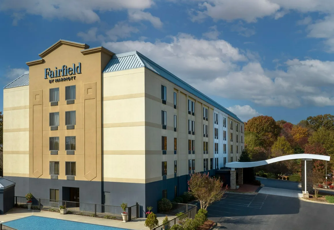 Fairfield Inn & Suites by Marriott Winston-Salem Hanes Mall hotel hero